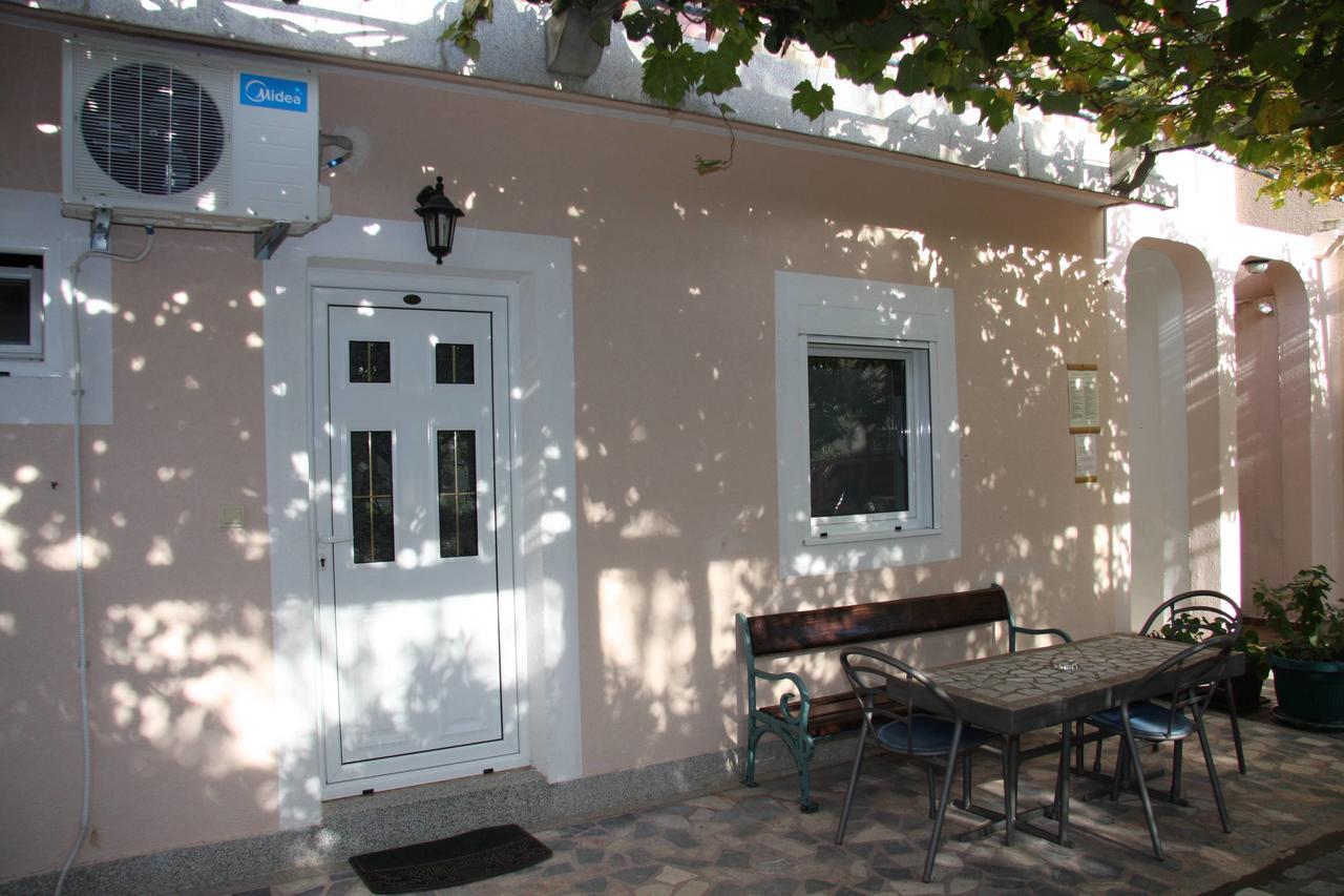 Mm Kovacevic Apartments Petrovac ภายนอก รูปภาพ