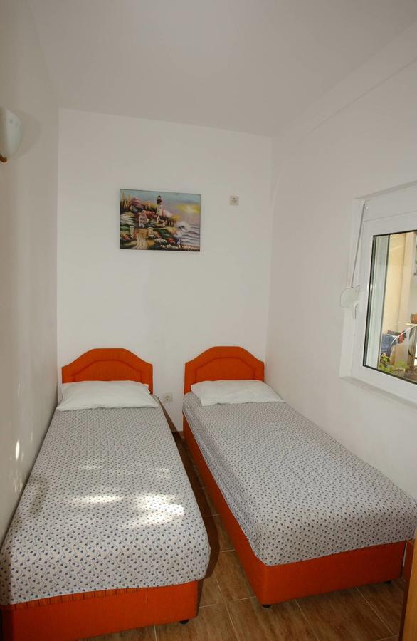 Mm Kovacevic Apartments Petrovac ภายนอก รูปภาพ