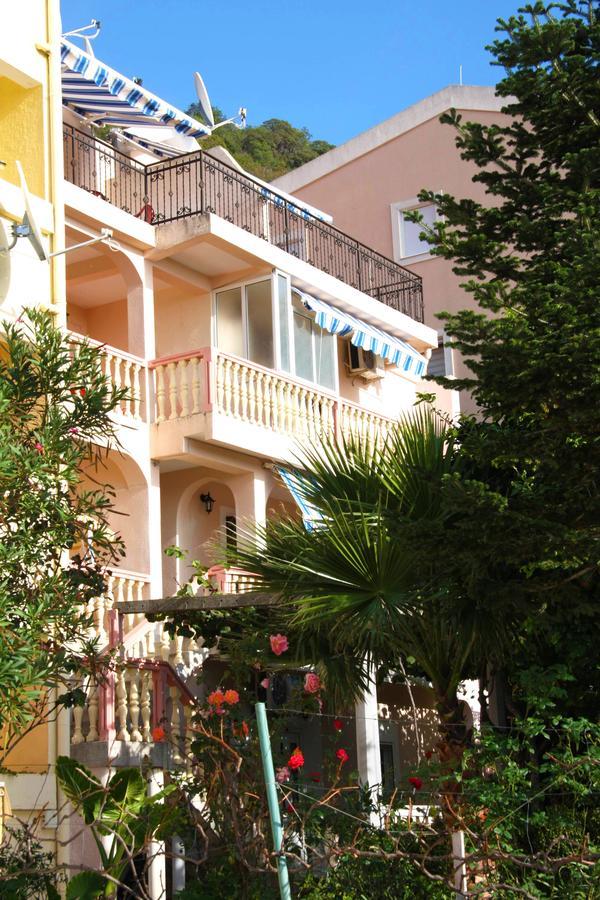 Mm Kovacevic Apartments Petrovac ภายนอก รูปภาพ